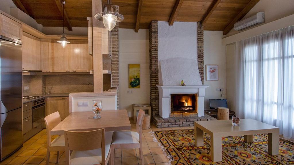 Kaminos Resort Límni Habitación foto